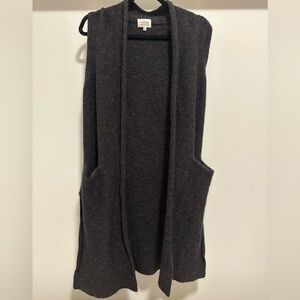 Cozy Black Sleeveless Sweater Vest